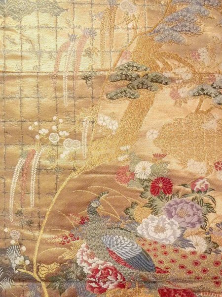 画像3: N0913L 袋帯 女性用着物 シルク(正絹)  光沢のある 金色 ぼたん 【中古】 【USED】 【リサイクル】 ★★★★☆ (3)