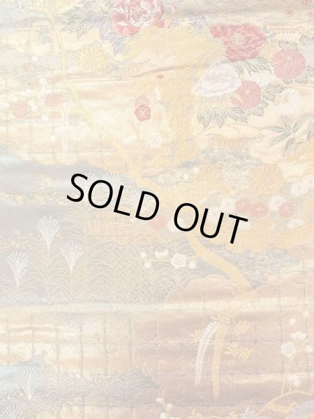 画像4: N0913L 袋帯 女性用着物 シルク（正絹）  光沢のある 金色 ぼたん 【中古】 【USED】 【リサイクル】 ★★★★☆ (4)