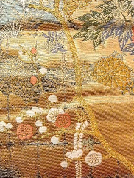 画像8: N0913L 袋帯 女性用着物 シルク(正絹)  光沢のある 金色 ぼたん 【中古】 【USED】 【リサイクル】 ★★★★☆ (8)