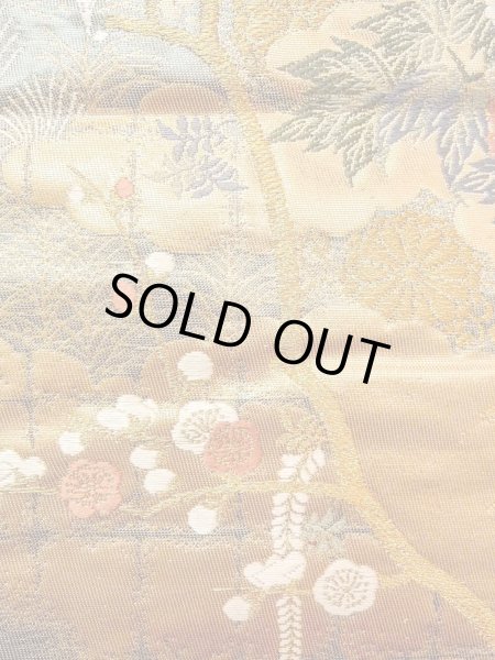 画像8: N0913L 袋帯 女性用着物 シルク（正絹）  光沢のある 金色 ぼたん 【中古】 【USED】 【リサイクル】 ★★★★☆ (8)