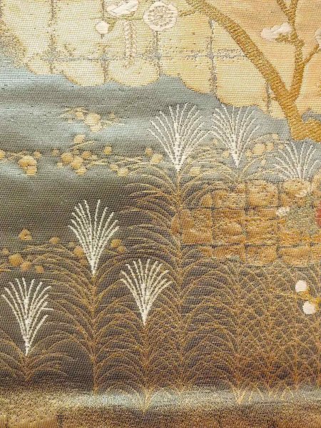 画像14: N0913L 袋帯 女性用着物 シルク(正絹)  光沢のある 金色 ぼたん 【中古】 【USED】 【リサイクル】 ★★★★☆ (14)