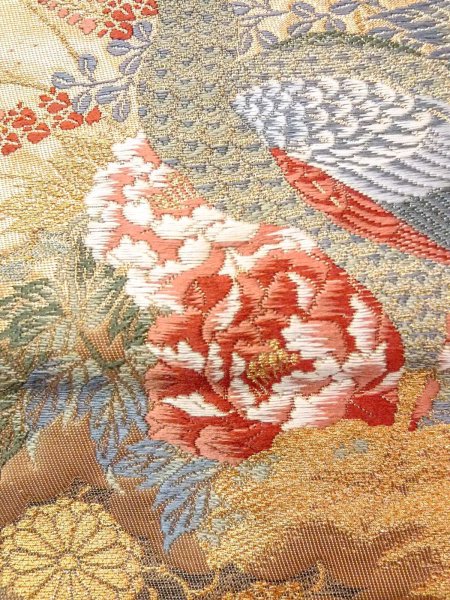 画像15: N0913L 袋帯 女性用着物 シルク(正絹)  光沢のある 金色 ぼたん 【中古】 【USED】 【リサイクル】 ★★★★☆ (15)