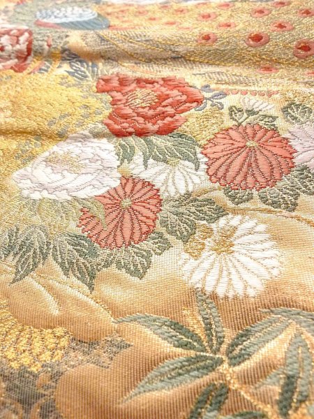 画像20: N0913L 袋帯 女性用着物 シルク(正絹)  光沢のある 金色 ぼたん 【中古】 【USED】 【リサイクル】 ★★★★☆ (20)