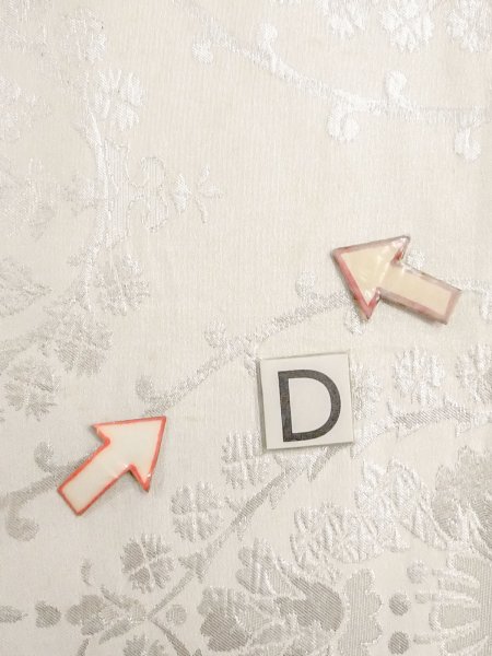 画像16: N0913V 袋帯 女性用着物 シルク(正絹)  光沢のある 銀色 唐花 【中古】 【USED】 【リサイクル】 ★★☆☆☆ (16)