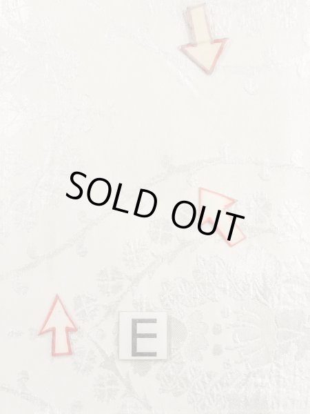 画像17: N0913V 袋帯 女性用着物 シルク（正絹）  光沢のある 銀色 唐花 【中古】 【USED】 【リサイクル】 ★★☆☆☆ (17)