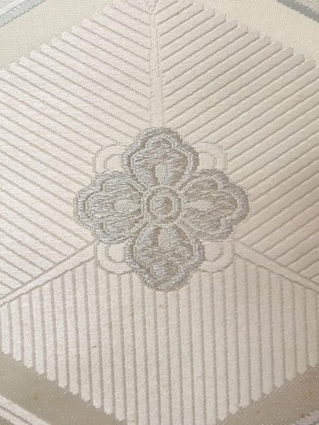 画像5: N0913W 袋帯 女性用着物 シルク(正絹)  光沢のある 銀色 花 【中古】 【USED】 【リサイクル】 ★★☆☆☆ (5)