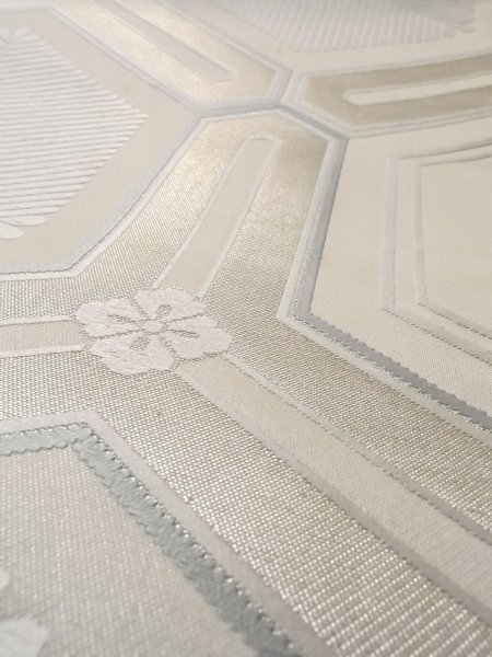 画像9: N0913W 袋帯 女性用着物 シルク(正絹)  光沢のある 銀色 花 【中古】 【USED】 【リサイクル】 ★★☆☆☆ (9)