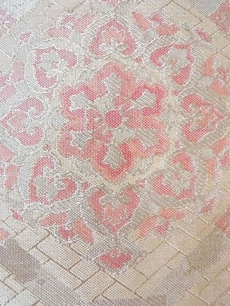 画像4: N0914B 袋帯 女性用着物 シルク(正絹)   銀色 唐花 【中古】 【USED】 【リサイクル】 ★★★☆☆ (4)