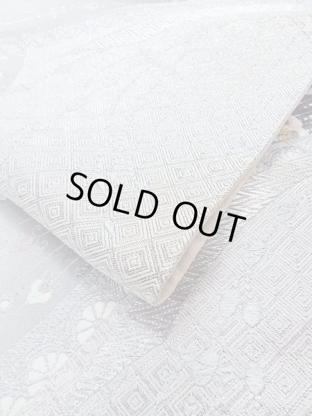 画像11: N0914C 袋帯 女性用着物 シルク（正絹）   銀色 唐花 【中古】 【USED】 【リサイクル】 ★★★★☆ (11)