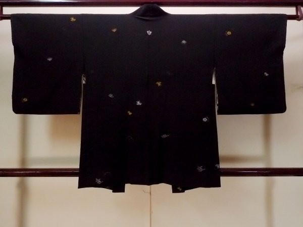 画像2: N0920P  女性用 羽織  シルク(正絹)   黒, 梅 【中古】 【USED】 【リサイクル】 ★★☆☆☆ (2)