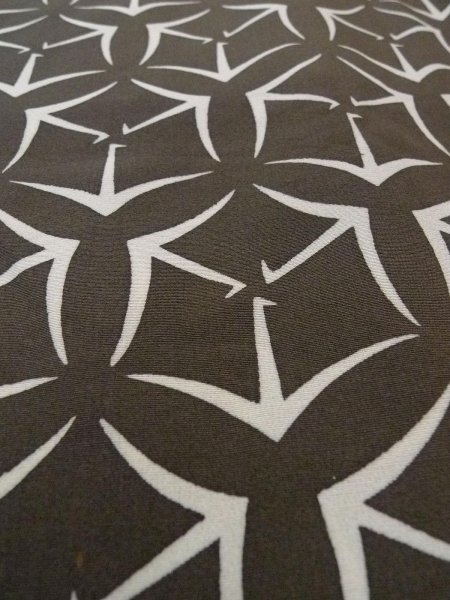 画像9: N0920S  女性用 羽織 折り鶴柄 シルク(正絹)  深い オリーブ, 七宝 【中古】 【USED】 【リサイクル】 ★★☆☆☆ (9)