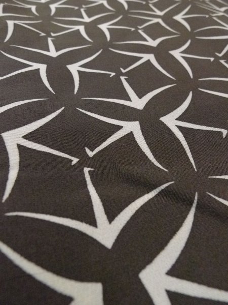 画像10: N0920S  女性用 羽織 折り鶴柄 シルク(正絹)  深い オリーブ, 七宝 【中古】 【USED】 【リサイクル】 ★★☆☆☆ (10)