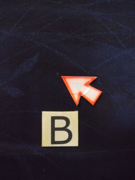 画像16: N0921A  女性用 羽織  シルク(正絹)   黒, 花 【中古】 【USED】 【リサイクル】 ★★★☆☆ (16)