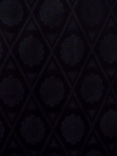 画像5: N0930F 女性用羽織  シルク（正絹） 黒, 菊 【中古】【USED】【リサイクル】 ★★☆☆☆【N0930F】 (5)