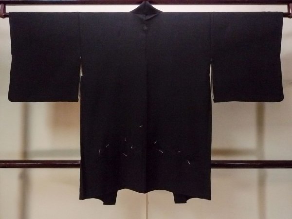 画像2: N0930M 女性用羽織  シルク(正絹) 黒, 草 【中古】【USED】【リサイクル】 ★★★★☆【N0930M】 (2)
