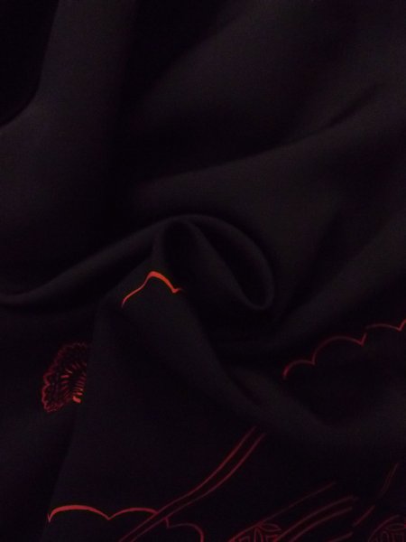 画像10: N0930Q 女性用羽織  シルク（正絹） 黒, 菊 【中古】【USED】【リサイクル】 ★★★★☆【N0930Q】 (10)