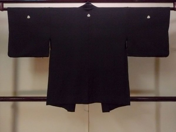 画像2: N0930U 女性用羽織  シルク(正絹) 黒,  【中古】【USED】【リサイクル】 ★★★☆☆【N0930U】 (2)