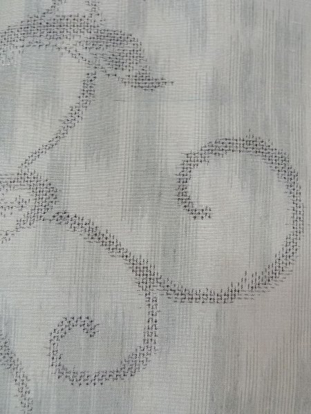 画像7: N1007H 女性用紬 小地谷紬 シルク(正絹) 淡い灰色, 唐花 【中古】【USED】【リサイクル】 ★★☆☆☆【N1007H】 (7)