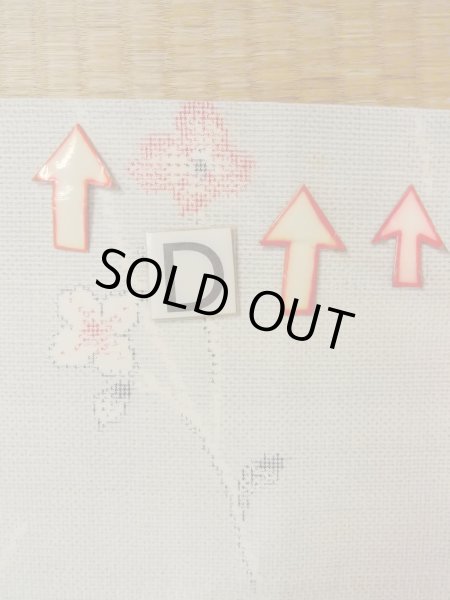 画像17: N1007I 女性用紬  シルク（正絹） 淡い灰色, 花 【中古】【USED】【リサイクル】 ★★★☆☆【N1007I】 (17)