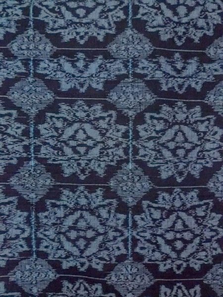 画像3: N1007M 女性用紬 小地谷紬 シルク(正絹) 深い藍, 唐花 【中古】【USED】【リサイクル】 ★★★☆☆【N1007M】 (3)