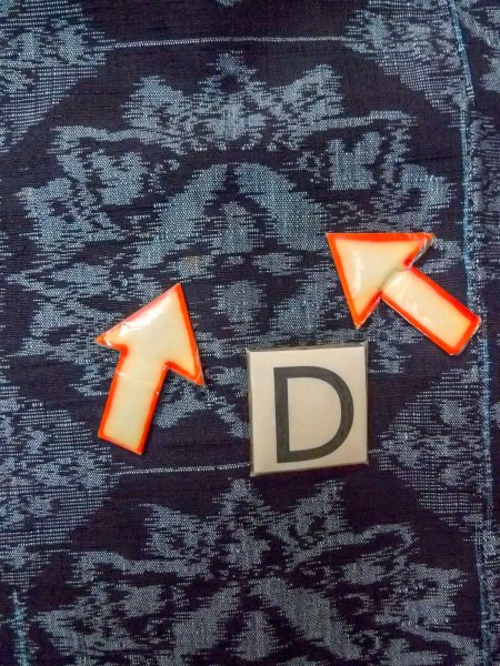 画像15: N1007M 女性用紬 小地谷紬 シルク(正絹) 深い藍, 唐花 【中古】【USED】【リサイクル】 ★★★☆☆【N1007M】 (15)