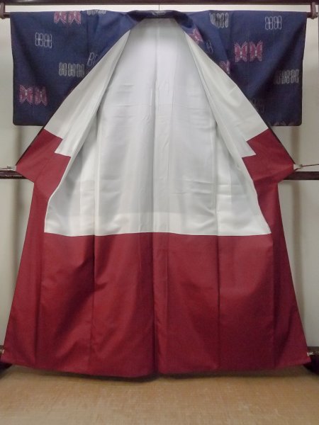 画像2: N1007R 女性用紬  シルク（正絹） 深い藍, 蝶々 【中古】【USED】【リサイクル】 ★★★★☆【N1007R】 (2)