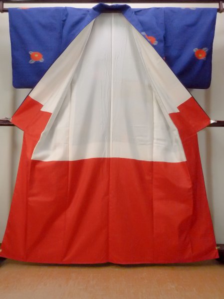 画像2: N1007T 女性用紬  シルク(正絹) 鮮やか青, 菊 【中古】【USED】【リサイクル】 ★★★☆☆【N1007T】 (2)