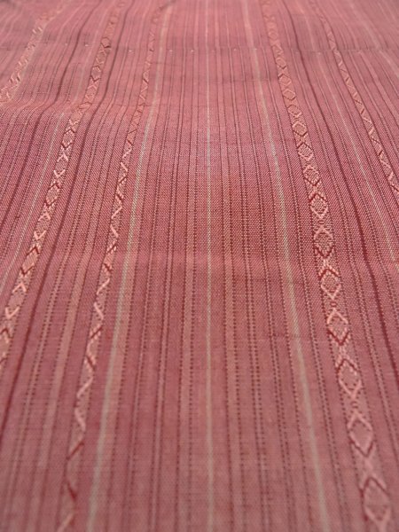 画像8: N1007X 男性用紬  シルク(正絹) 薄い灰色がかったえんじ, 縞 【中古】【USED】【リサイクル】 ★★★★☆【N1007X】 (8)