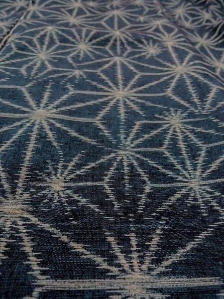 画像8: N1007Y 男性用紬  シルク(正絹) 深い藍, 麻の葉 【中古】【USED】【リサイクル】 ★★★★☆【N1007Y】 (8)