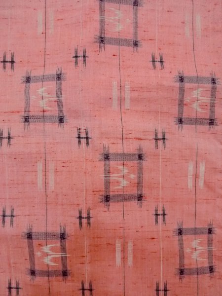 画像4: N1008C 女性用紬  シルク(正絹) 薄い朱赤, 鳥 【中古】【USED】【リサイクル】 ★★★☆☆【N1008C】 (4)