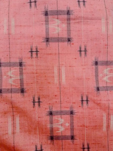 画像6: N1008C 女性用紬  シルク(正絹) 薄い朱赤, 鳥 【中古】【USED】【リサイクル】 ★★★☆☆【N1008C】 (6)