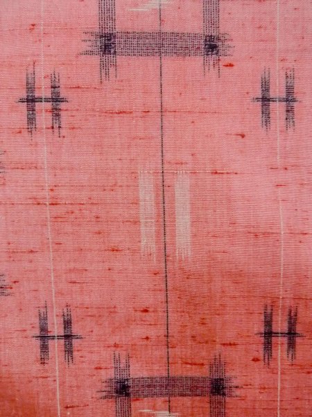 画像7: N1008C 女性用紬  シルク(正絹) 薄い朱赤, 鳥 【中古】【USED】【リサイクル】 ★★★☆☆【N1008C】 (7)