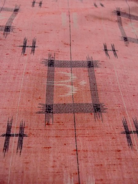 画像10: N1008C 女性用紬  シルク(正絹) 薄い朱赤, 鳥 【中古】【USED】【リサイクル】 ★★★☆☆【N1008C】 (10)