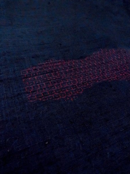 画像8: N1015B 女性用紬 石下結城紬 シルク（正絹） 紺, 亀甲 【中古】【USED】【リサイクル】 ★★★☆☆【N1015B】 (8)