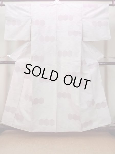 画像1: N1015D 女性用紬  シルク（正絹） 淡い赤み藤色, 松皮菱 【中古】【USED】【リサイクル】 ★★☆☆☆【N1015D】 (1)