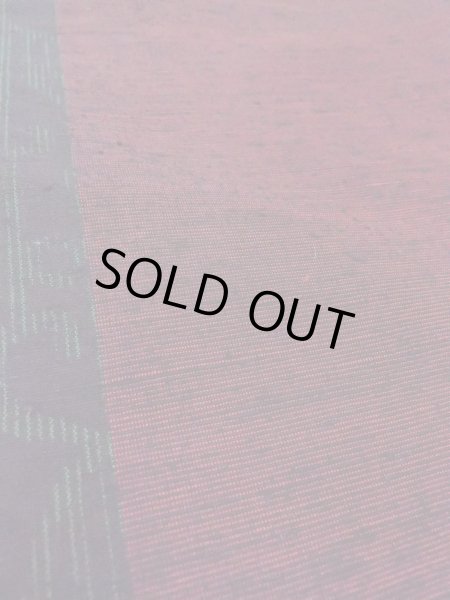 画像9: N1015F 女性用紬  シルク（正絹） 深いえんじ, 唐草 【中古】【USED】【リサイクル】 ★★★☆☆【N1015F】 (9)