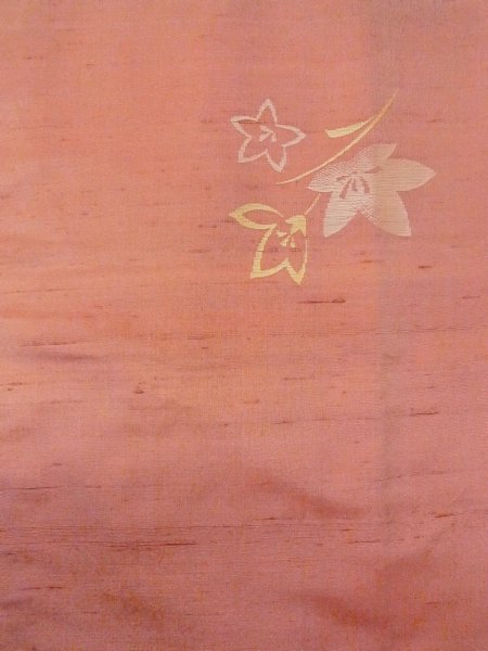 画像4: N1015G 女性用紬  シルク（正絹） 淡い珊瑚色, ききょう 【中古】【USED】【リサイクル】 ★★★☆☆【N1015G】 (4)