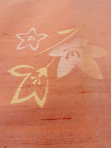 画像9: N1015G 女性用紬  シルク（正絹） 淡い珊瑚色, ききょう 【中古】【USED】【リサイクル】 ★★★☆☆【N1015G】 (9)