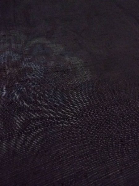 画像8: N1015H 女性用紬 石下結城紬 シルク（正絹） 黒, 唐花 【中古】【USED】【リサイクル】 ★★☆☆☆【N1015H】 (8)