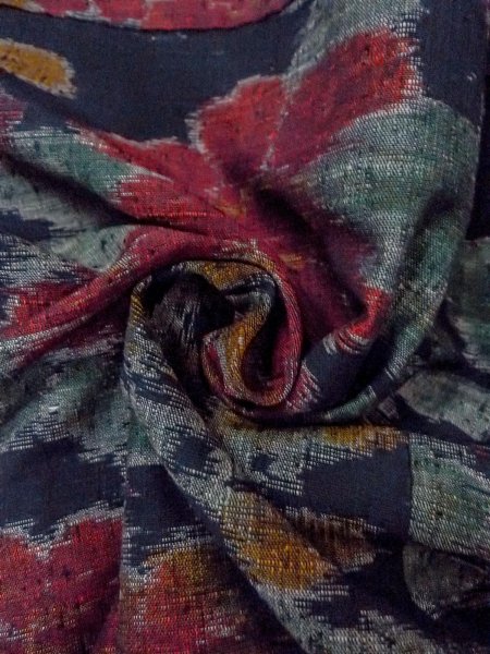 画像11: N1015I 女性用紬 十日町紬 シルク（正絹） 深い藍, 花 【中古】【USED】【リサイクル】 ★★★★☆【N1015I】 (11)