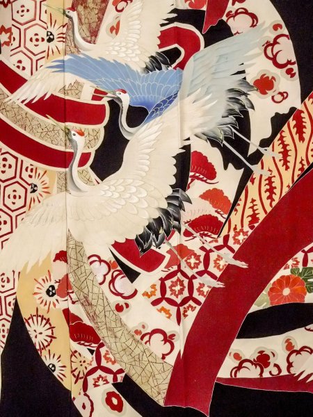 画像10: N1015J 昭和初期ごろ。アンティーク品。女性用打掛  シルク（正絹） 黒, 桜 【中古】【USED】【リサイクル】 ★★★☆☆【N1015J】 (10)