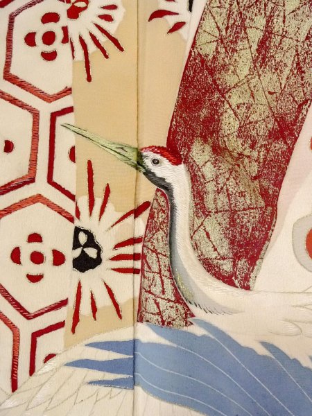 画像14: N1015J 昭和初期ごろ。アンティーク品。女性用打掛  シルク（正絹） 黒, 桜 【中古】【USED】【リサイクル】 ★★★☆☆【N1015J】 (14)