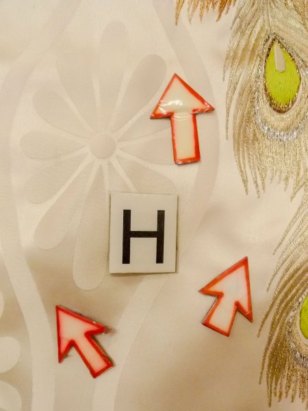 画像40: N1015L 女性用打掛  シルク（正絹） 光沢のある白, 孔雀 【中古】【USED】【リサイクル】 ★★★☆☆【N1015L】 (40)