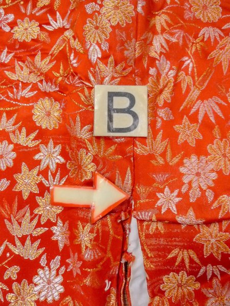 画像16: N1015O 女性用掛下  シルク（正絹） 光沢のある橙色, 菊 【中古】【USED】【リサイクル】 ★★★☆☆【N1015O】 (16)