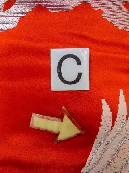 画像35: N1015P 女性用打掛  シルク（正絹） 鮮やか橙色, 松/松葉 【中古】【USED】【リサイクル】 ★★★☆☆【N1015P】 (35)