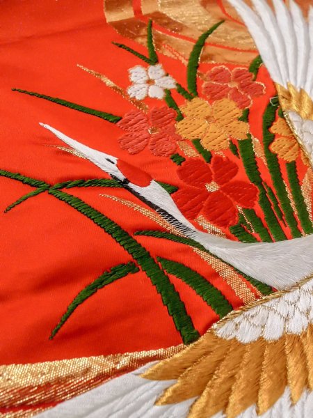 画像29: N1015R 女性用打掛  シルク（正絹） 光沢のある赤色, 桜 【中古】【USED】【リサイクル】 ★★★☆☆【N1015R】 (29)