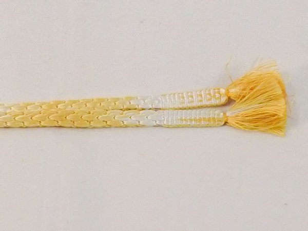 画像3: N1025XE 羽織紐 女性用着物 シルク(正絹)  鮮やか 白  【中古】 【USED】 【リサイクル】 ★★★★☆ (3)