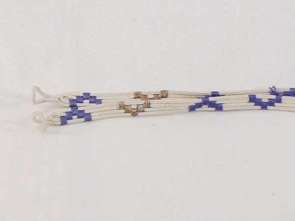 画像2: N1025XG 羽織紐 女性用着物 シルク(正絹)   白 抽象的模様 【中古】 【USED】 【リサイクル】 ★★☆☆☆ (2)