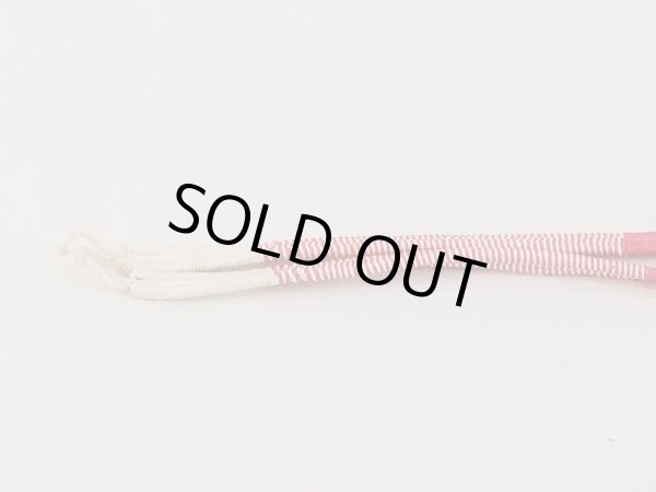 画像2: N1025XL 羽織紐 女性用着物 シルク（正絹）  鮮やか 桃色 線 【中古】 【USED】 【リサイクル】 ★★★☆☆ (2)