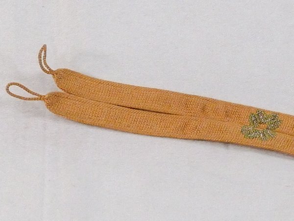 画像2: N1030XR 羽織紐 女性用着物 シルク（正絹）  薄い 橙色 抽象的模様 【中古】 【USED】 【リサイクル】 ★★★☆☆ (2)